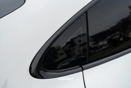 부산 크롬죽이기 타이칸 윈도우 몰딩 랩핑으로 깔끔하게 (명지 에코델타) / 부산 명지동
