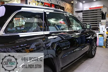 지프 네비 매립 전문점, 수원 수입차 네비 매립 전문시공점 , 수입차 썬팅 전문점 / 수원 권선