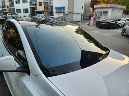 인천 부평 부개동 “카프라우드” 테슬라 글라스틴트 레이니블루 썬팅 시공