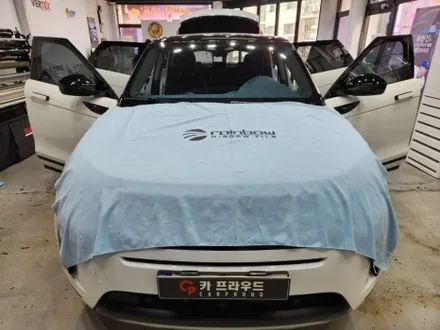 인천 부평 부개동 “카프라우드” 레인지로버 이보크 레인보우v90 썬팅 시공