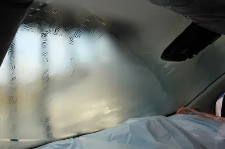 천안 썬팅 잘못된 시공의 표본. 앞유리 대박... 재시공 가요~