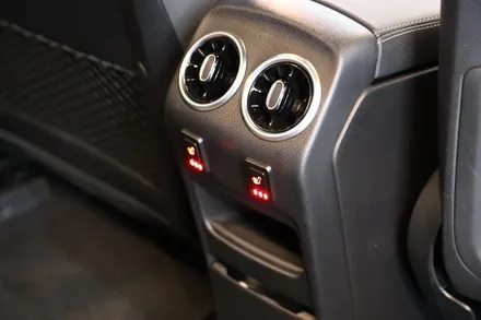 천안실내튜닝샵 리앤뉴에서 BMW IX1, 벤츠 EQA 2열 열선시공한 후기 보여드립니다 아산 수원 동탄 안산