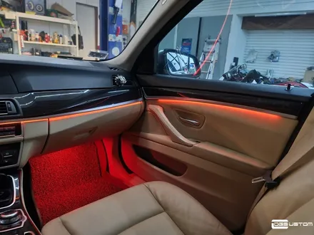 BMW F10 5시리즈 DMX비노출엠비언트, 풋등 시공 By. 구미 디지나인커스텀 / 구미, 대구