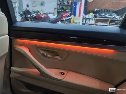 BMW F10 5시리즈 DMX비노출엠비언트, 풋등 시공 By. 구미 디지나인커스텀 / 구미, 대구