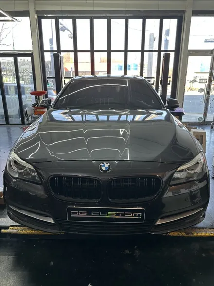 BMW F10 5시리즈 블루투스 RGB 엠비언트 시공! 다양한 컬러로 완성한 실내튜닝｜대구 구미 디지나인커스텀 / 구미, 대구