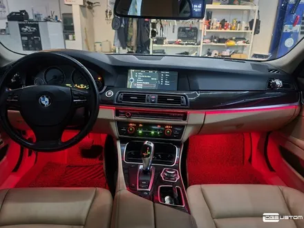 BMW F10 5시리즈 DMX비노출엠비언트, 풋등 시공 By. 구미 디지나인커스텀 / 구미, 대구