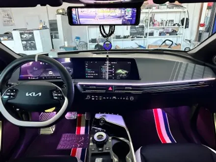 구미 EV6 에이비클 무빙엠비언트라이트로 높은 만족도의 실내 분위기를 조성