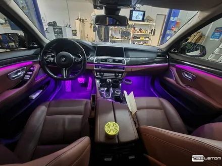 BMW F10 520d DMX 비노출엠비언트, 풋등 시공 By. 구미 디지나인커스텀 / 구미, 대구