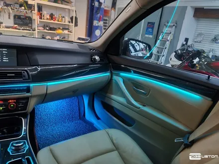 BMW F10 5시리즈 DMX비노출엠비언트, 풋등 시공 By. 구미 디지나인커스텀 / 구미, 대구