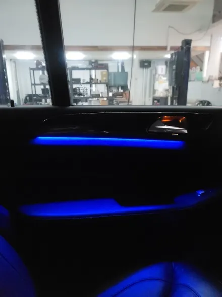 [구미디지나인커스텀]벤츠 ML350 DMX비노출 무빙엠비언트 시공으로 감성을 살려보았습니다 / 구미, 대구