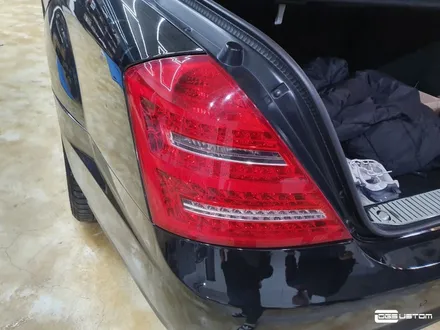 벤츠 S600L 테일램프 라이트 필름 By 구미 디지나인 커스텀 / 구미, 대구