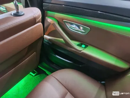 BMW F10 520d DMX 비노출엠비언트, 풋등 시공 By. 구미 디지나인커스텀 / 구미, 대구