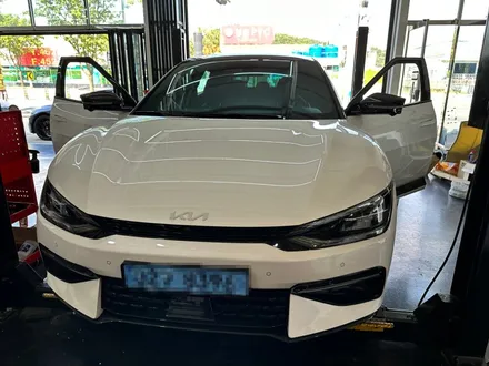 구미 EV6 에이비클 무빙엠비언트라이트로 높은 만족도의 실내 분위기를 조성