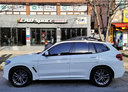 문콕 스트레스 해방! \'가디언도어가드\' BMW X3 메탈릭 화이트 펄 19번 장착 / 서울 광진구, 중곡, 건대
