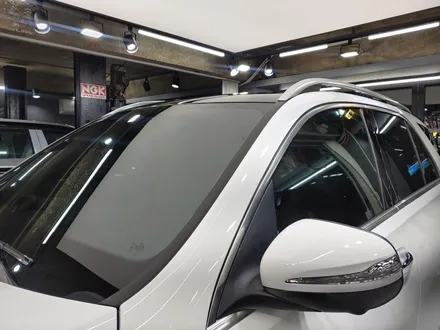화이트 * GLE 4MATIC  퀀텀 + 옵틱글래스 + PPF + 유리막 레이어링 + 휠코팅 + 보조배터리 + 블랙박스 + / 서울 광진구, 중곡, 건대