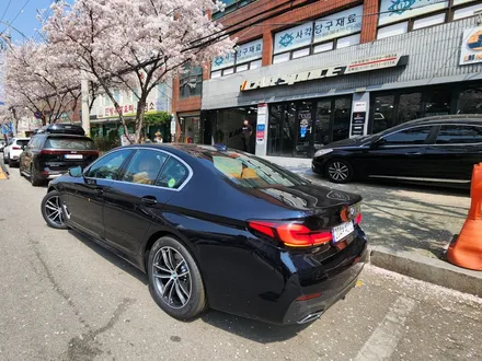 BMW 520i 임페리얼 블루, 신차검수 솔라가드썬팅 보조배터리 방음 유리막, 발수코팅 완벽 시공 \'송파구 신차패키지\' / 서울 광진구, 중곡, 건대
