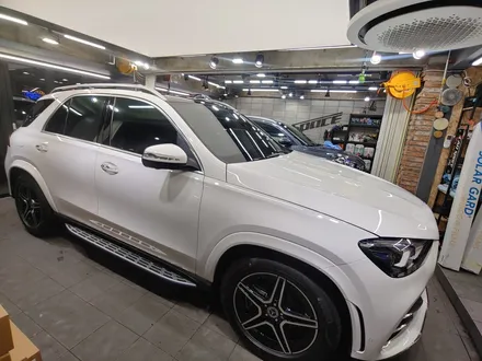 화이트 * GLE 4MATIC  퀀텀 + 옵틱글래스 + PPF + 유리막 레이어링 + 휠코팅 + 보조배터리 + 블랙박스 + / 서울 광진구, 중곡, 건대