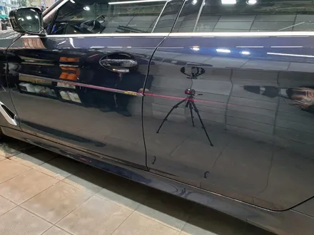 문콕 스트레스 해방! \'가디언도어가드\' BMW 5시리즈 메탈릭 딥 블루 12번 장착 / 서울 광진구, 중곡, 건대