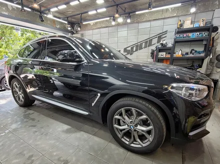 문콕 스트레스 해방! \'가디언도어가드\' BMW X4 메탈릭 블랙 23번 장착 / 서울 광진구, 중곡, 건대