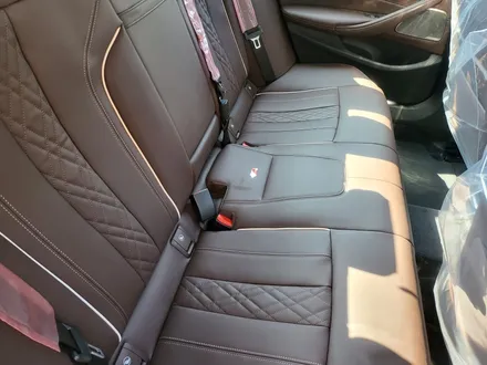 BMW 530i 임페리얼 블루, 신차패키지+크롬딜리트 완벽 출고 / 서울 광진구, 중곡, 건대