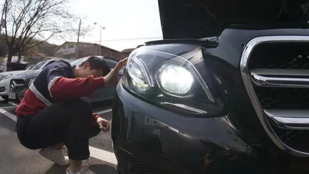 안정성과 주행 퍼포먼스로 두 마리 토끼를 잡은  벤츠 E300 4MATIC 출장 신차검수! / 서울 광진구, 중곡, 건대