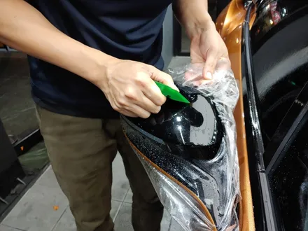 BMW I8 로드스터 솔라가드 퀀텀 전면 + 본넷,범퍼,도어,휀더,사이드미러 전체PPF 풀 시공 / 서울 광진구, 중곡, 건대