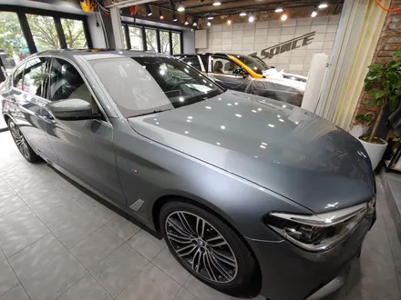 도봉구BMW 전시장 530I 솔라가드 노블레스K + PPF 도어 전체(문콕패키지) + 본넷PPF 시공으로 걱정 끝! / 서울 광진구, 중곡, 건대
