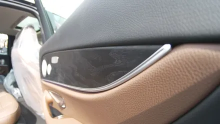 안정성과 주행 퍼포먼스로 두 마리 토끼를 잡은  벤츠 E300 4MATIC 출장 신차검수! / 서울 광진구, 중곡, 건대