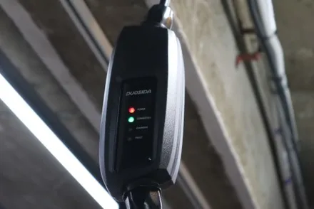 인기몰이 중인 \'EV9 아이스버그 그린 신차패키지\' 색감이 예쁜 차 / 서울 광진구, 중곡, 건대