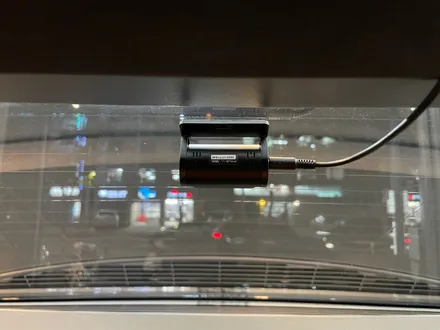 BMW 520i 임페리얼 블루, 신차검수 솔라가드썬팅 보조배터리 방음 유리막, 발수코팅 완벽 시공 \'송파구 신차패키지\' / 서울 광진구, 중곡, 건대