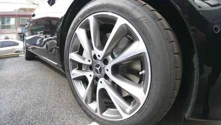 안정성과 주행 퍼포먼스로 두 마리 토끼를 잡은  벤츠 E300 4MATIC 출장 신차검수! / 서울 광진구, 중곡, 건대