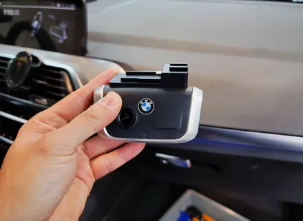 문콕 스트레스 해방! \'가디언도어가드\' BMW X3 메탈릭 화이트 펄 19번 장착 / 서울 광진구, 중곡, 건대