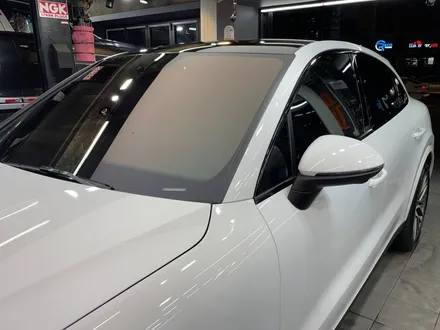포르쉐 카이엔 강남강북할 것 없이 신차패키지 하러 오는 카스페이스 강북점! / 서울 광진구, 중곡, 건대