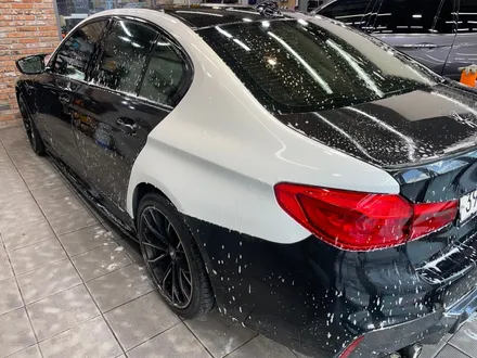 BMW M5 사고 후 전면유리교체, 틴팅, 랩핑 재시공으로 차량 회복해주기 \'동대문 신차패키지 보험수리\' / 서울 광진구, 중곡, 건대