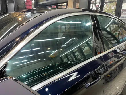 BMW 520i 임페리얼 블루, 신차검수 솔라가드썬팅 보조배터리 방음 유리막, 발수코팅 완벽 시공 \'송파구 신차패키지\' / 서울 광진구, 중곡, 건대