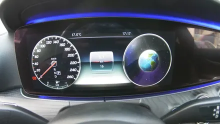 안정성과 주행 퍼포먼스로 두 마리 토끼를 잡은  벤츠 E300 4MATIC 출장 신차검수! / 서울 광진구, 중곡, 건대