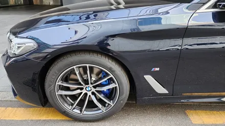 BMW 520i 임페리얼 블루, 신차검수 솔라가드썬팅 보조배터리 방음 유리막, 발수코팅 완벽 시공 \'송파구 신차패키지\' / 서울 광진구, 중곡, 건대