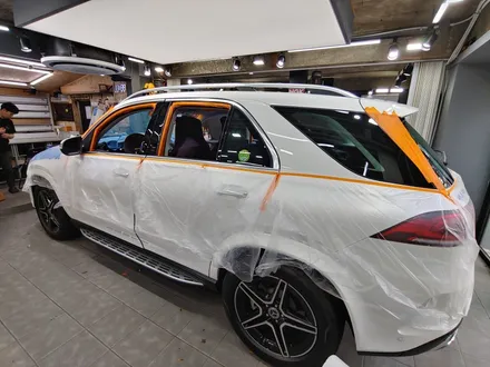 화이트 * GLE 4MATIC  퀀텀 + 옵틱글래스 + PPF + 유리막 레이어링 + 휠코팅 + 보조배터리 + 블랙박스 + / 서울 광진구, 중곡, 건대