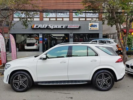 화이트 * GLE 4MATIC  퀀텀 + 옵틱글래스 + PPF + 유리막 레이어링 + 휠코팅 + 보조배터리 + 블랙박스 + / 서울 광진구, 중곡, 건대