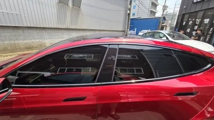 강렬한 모습으로 체인지된 모델S 레드 티나인R70 썬팅 시공!! / 서울 구로 영등포