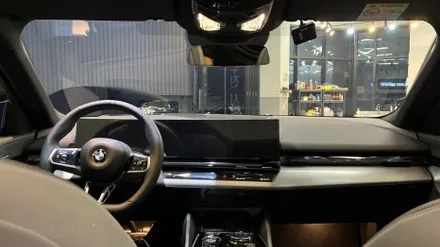 BMW 5시리즈 카본블랙 신차패키지 현장에선? / 서울 구로 영등포