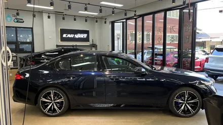 BMW 5시리즈 카본블랙 신차패키지 현장에선? / 서울 구로 영등포