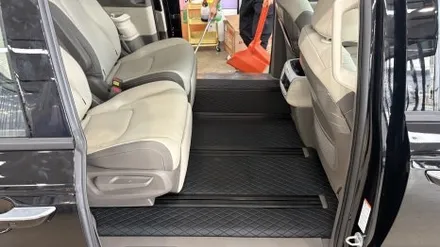 카니발 신차패키지 구성 고민?  차박레일, 모노륨, 전동 사이드스텝 / 서울 구로 영등포
