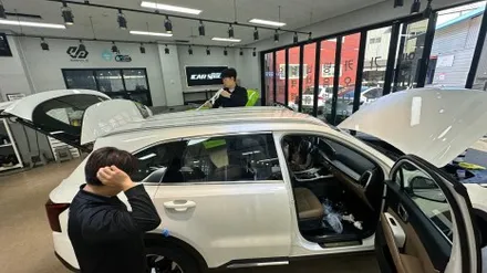 쏘렌토 신차검수 전문기기를 사용하고 있는 카스페이스 구로 / 서울 구로 영등포