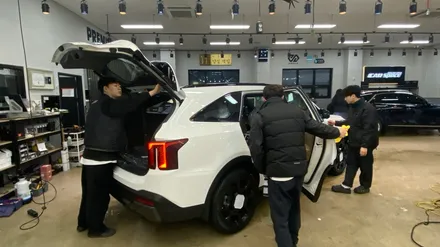 쏘렌토 스노우 화이트펄 신차검수 2열 조수석 시트까짐 포착! 신차패키지 / 기아 / 더 뉴 쏘렌토 4세대 / 서울 구로 영등포