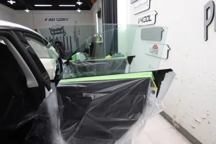 부산 금정구 썬팅 테슬라 모델y 테라룩스ir / 부산 해운대구 재송동