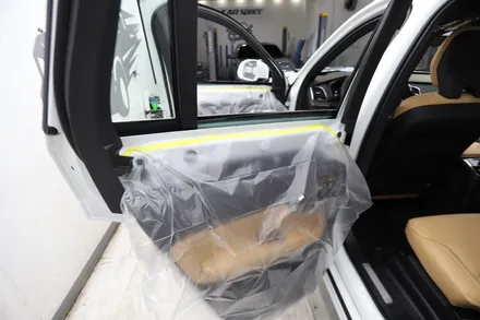 볼보 XC90 하이브리드와 어울리는 썬팅 필름은? / 부산 해운대구 재송동