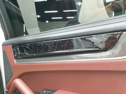 부산 연제구 썬팅 포르쉐 카이엔 하버캠프 시공 / 부산 해운대구 재송동