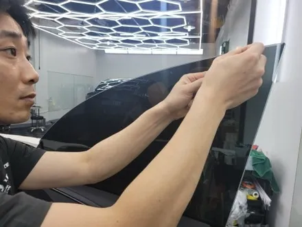 테슬라 모델 YL 코스믹실버 부산 신차패키지 하버캠프 썬팅 유리막코팅 PPF 시공기 / 부산 해운대구 재송동