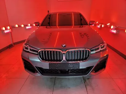 부산연제구신차패키지 BMW 530i 폼 미쳤다. / 부산 해운대구 재송동